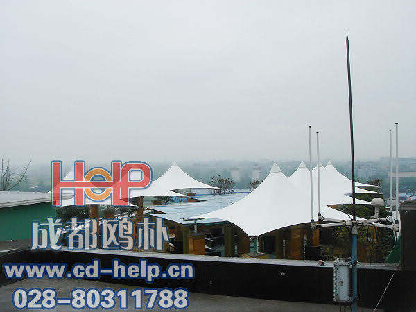 四川绵竹和泰巨美休闲会所屋顶膜结构 