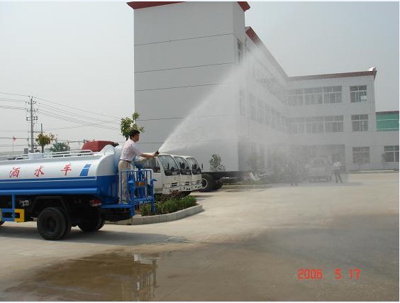 多功能洒水车喷洒车