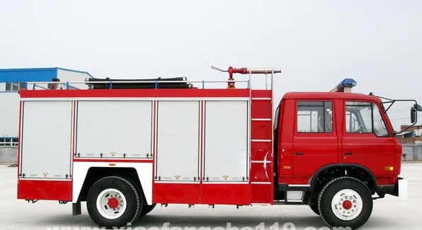 东风5吨消防车